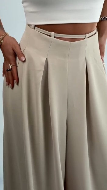 Le Pantalon Large Business Chic 💼